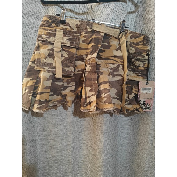 Cult Industries Dresses & Skirts - Cult Industries Camo Cargo Mini Skirt Y2K Punk Grunge Pleated Frayed Hem Size 11